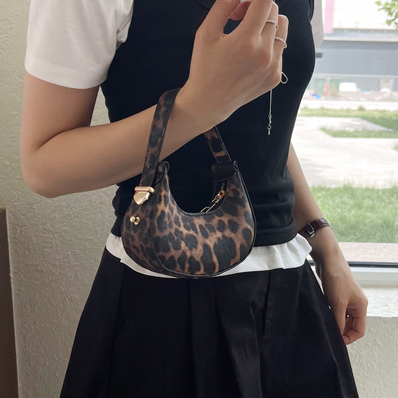 Women's Summer Underarm Bag Crossbody for Travel and Sightseeing Everyday Casual Streetwear Date Night Office