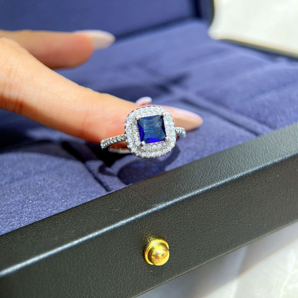 Cubic zirconia jewelry set by Yoshan, detail view 2