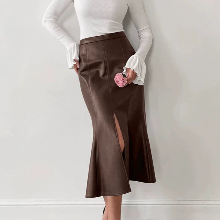 Brown / L