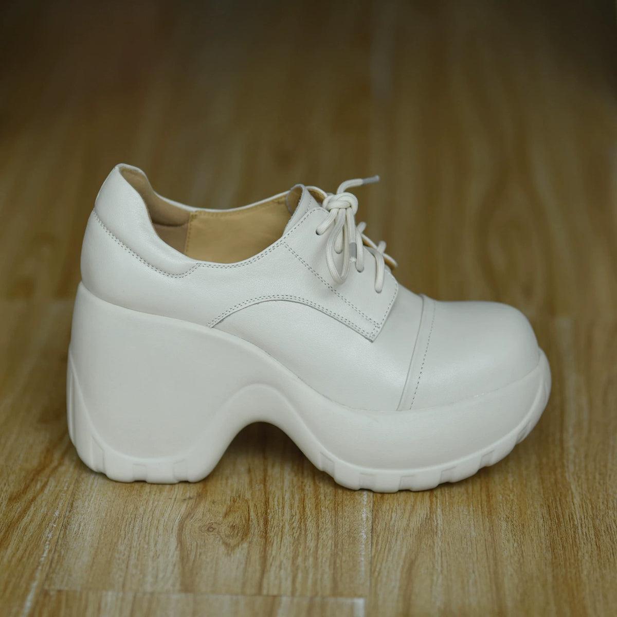 White / EU 34