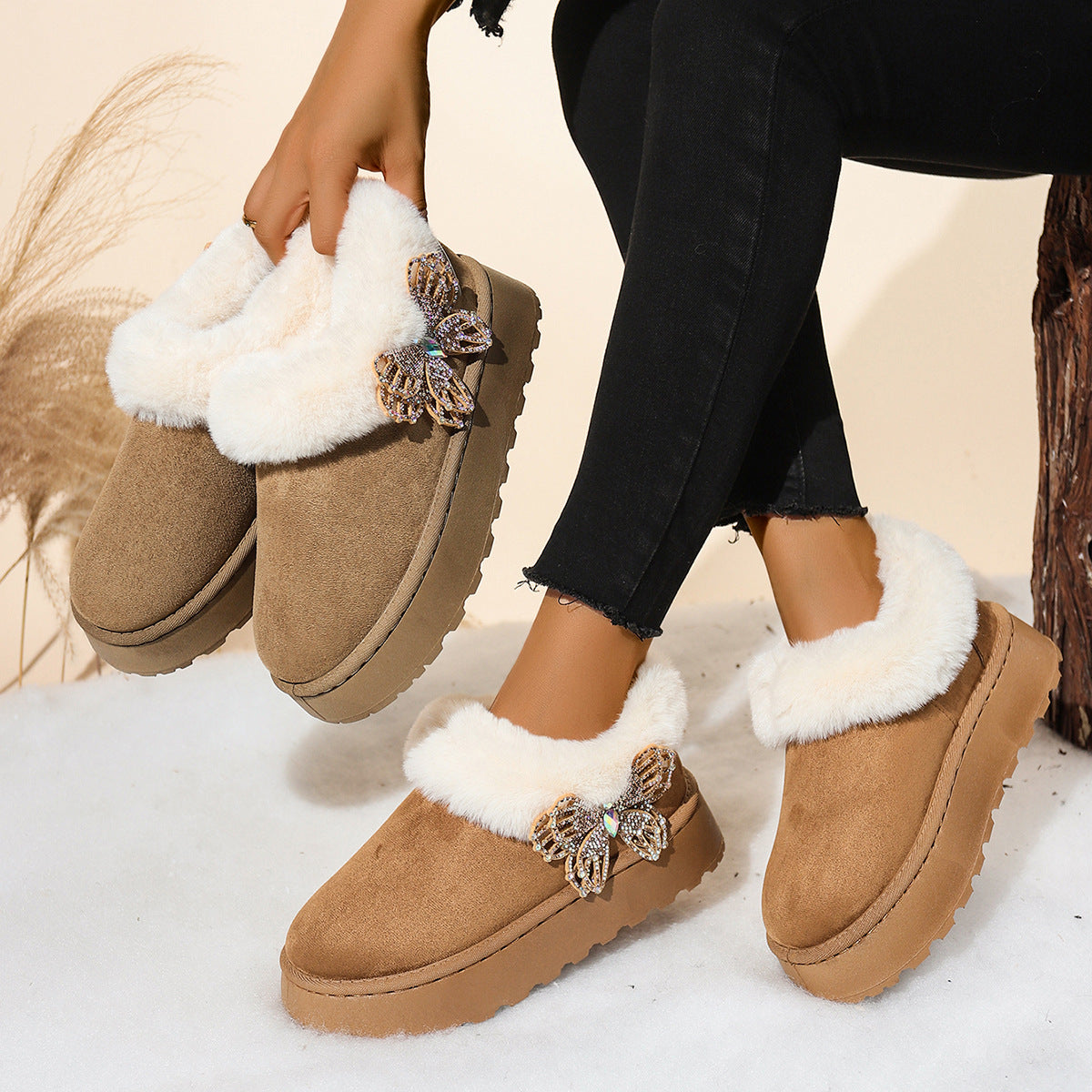 Women's Chunky Sole Fleece-Lined Plus Size Slip-On Casual Winter Snow Boots Ankle