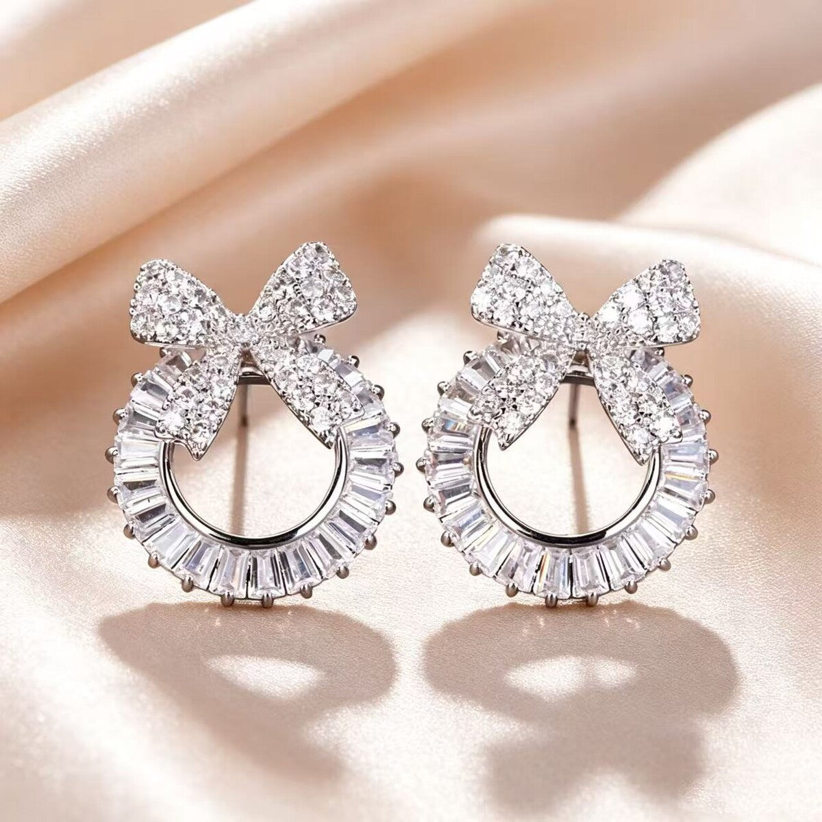 Bow stud earrings by Yoshan, detail view 3