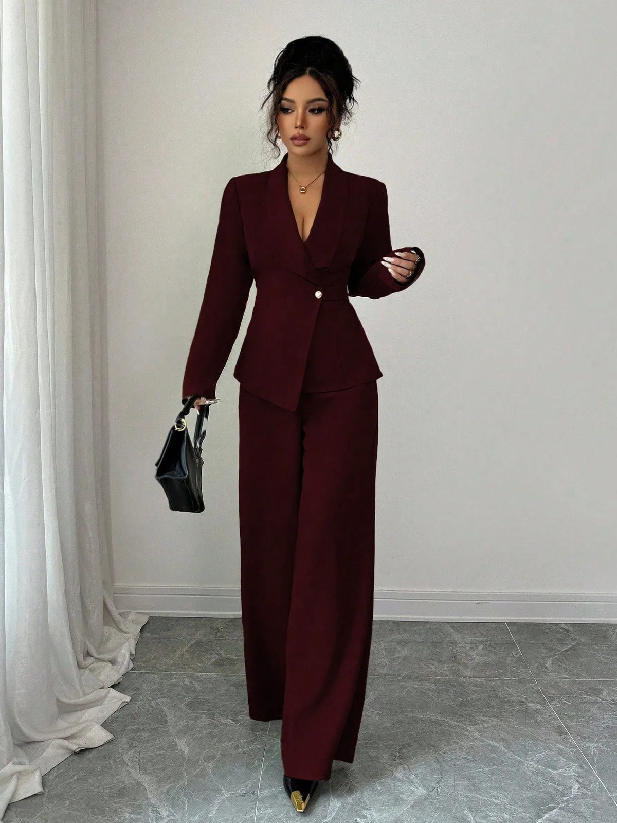 Burgundy / M