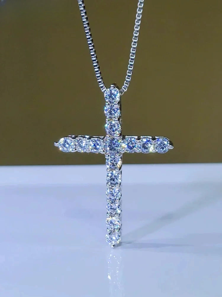 Pendant necklace by Yoshan