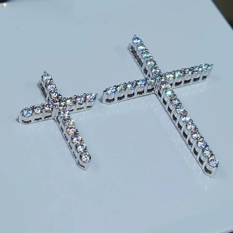 Pendant necklace by Yoshan, detail view 4