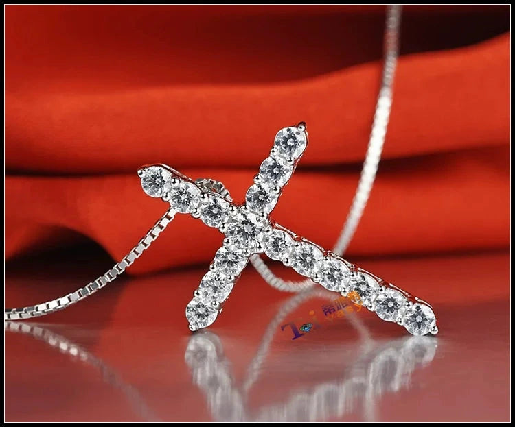 Pendant necklace by Yoshan, detail view 5