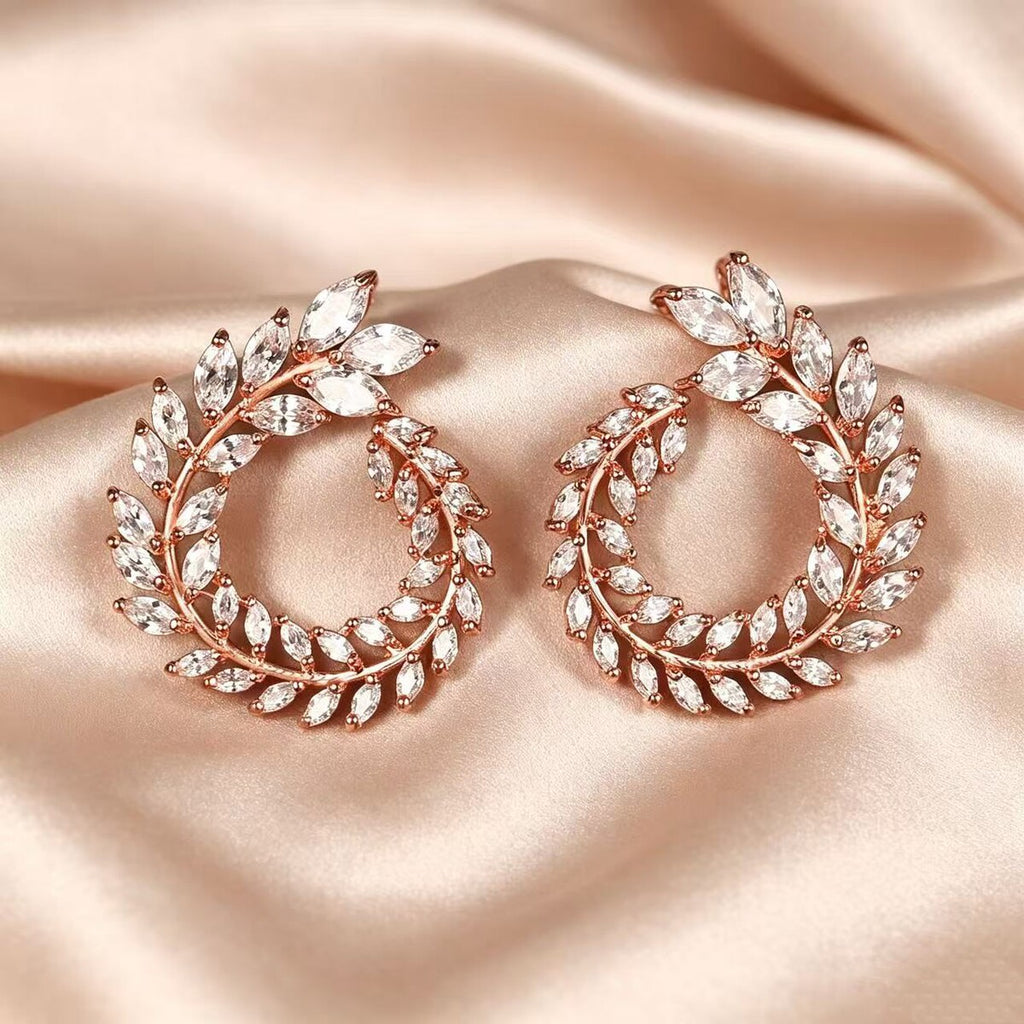 Cubic zirconia earrings by Yoshan, detail view 3