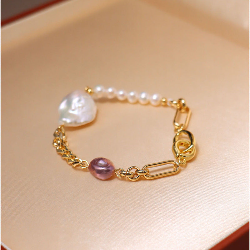 Pearl retro jewelry set by Yoshan, detail view 2