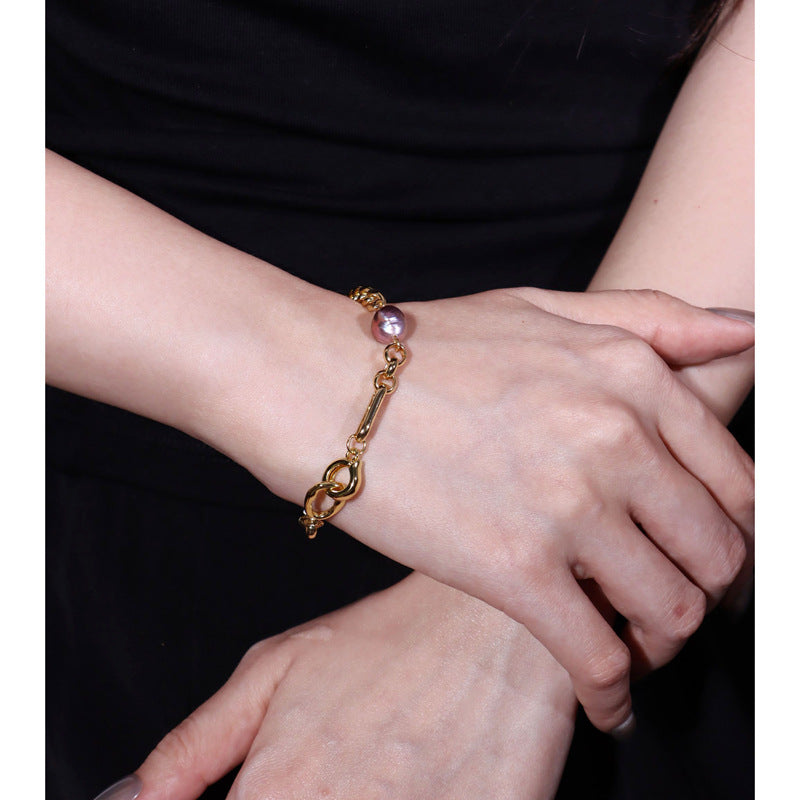 Pearl retro jewelry set by Yoshan, detail view 5