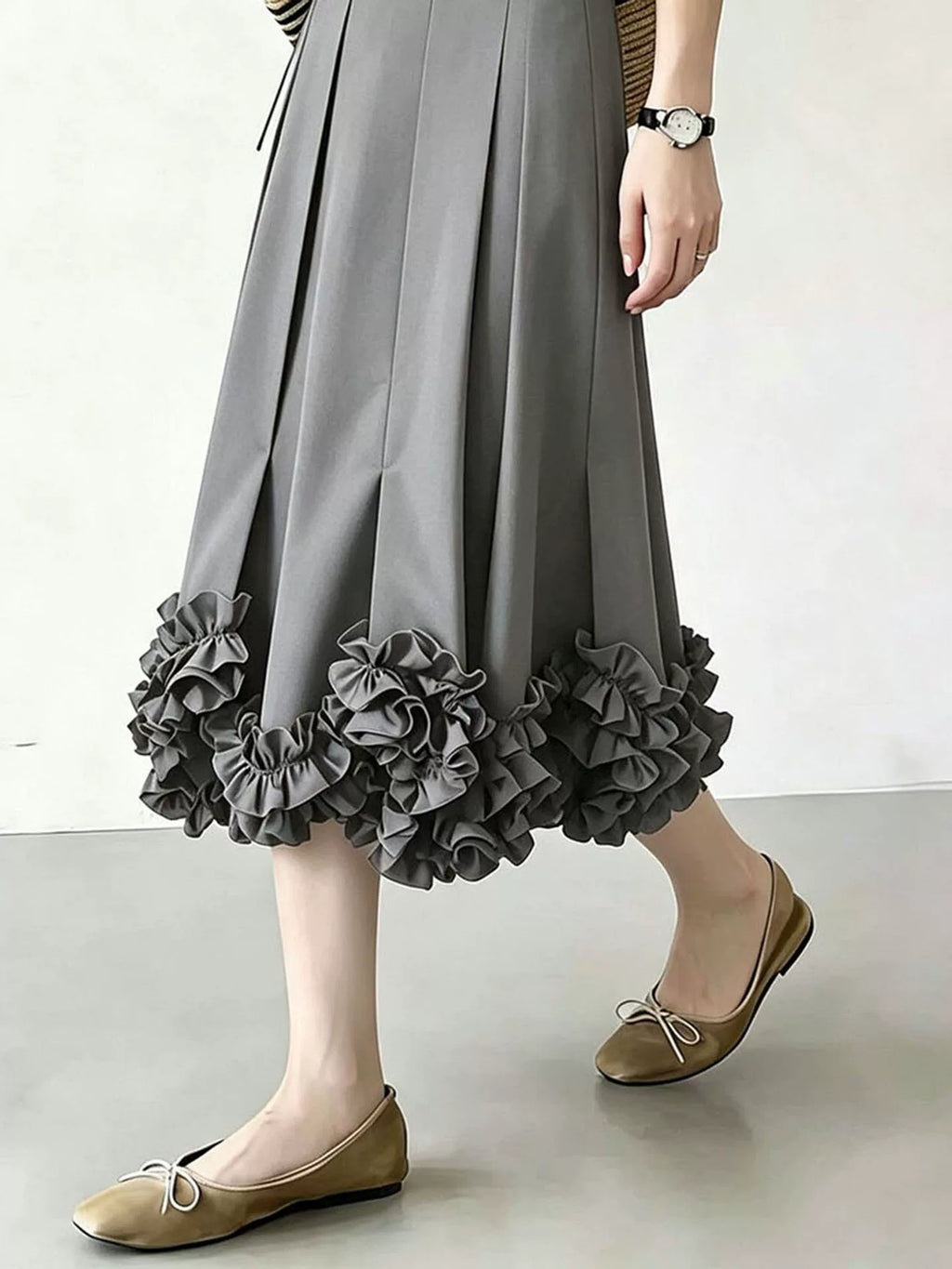 Women's Grey Pleated High-waist Slim-fit Midi Skirt for Summer Outfits Office Weekend Slimming Everyday Date Night