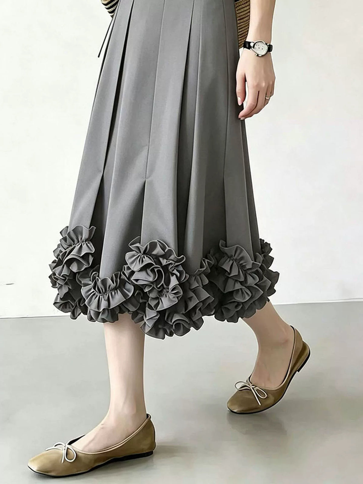 Women's Grey Pleated High-waist Slim-fit Midi Skirt for Summer Outfits Office Weekend Slimming Everyday Date Night