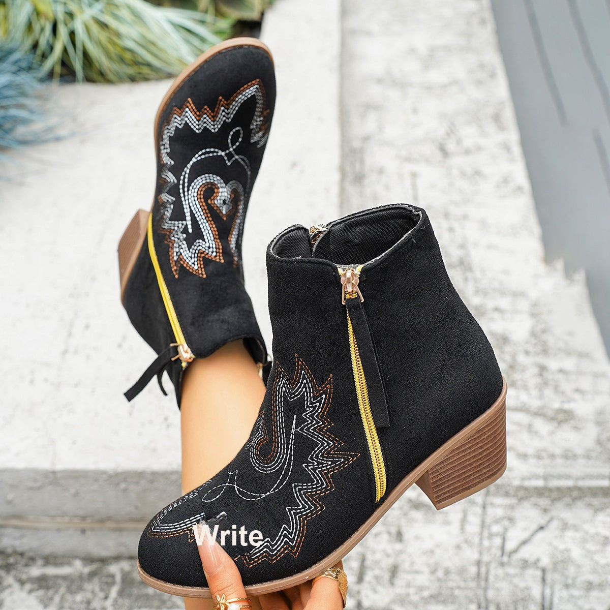 Women's Embroidered Pointed Toe Chelsea Boots Ankle Walking Everyday Fall Winter