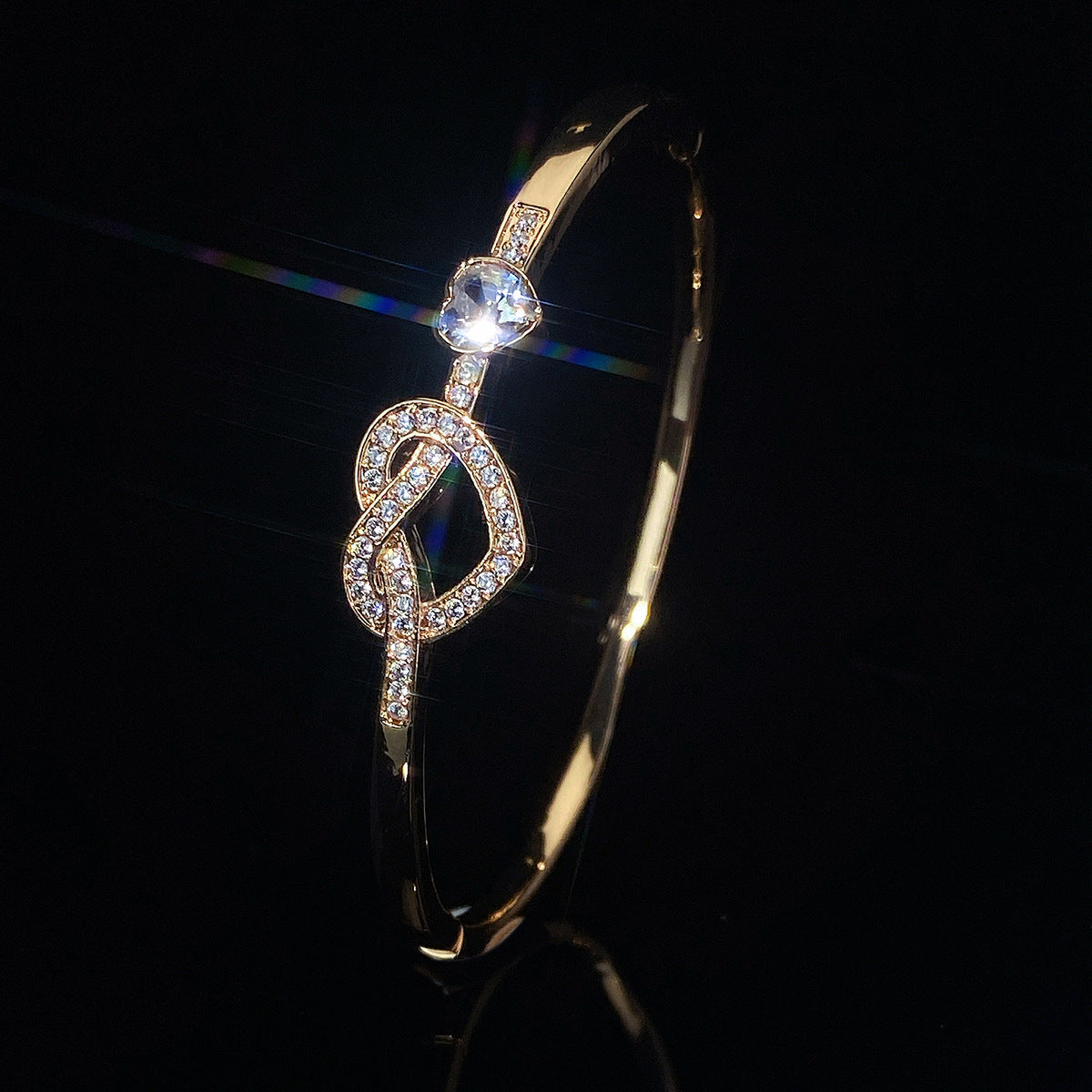 Cuff bracelet by Yoshan, detail view 4