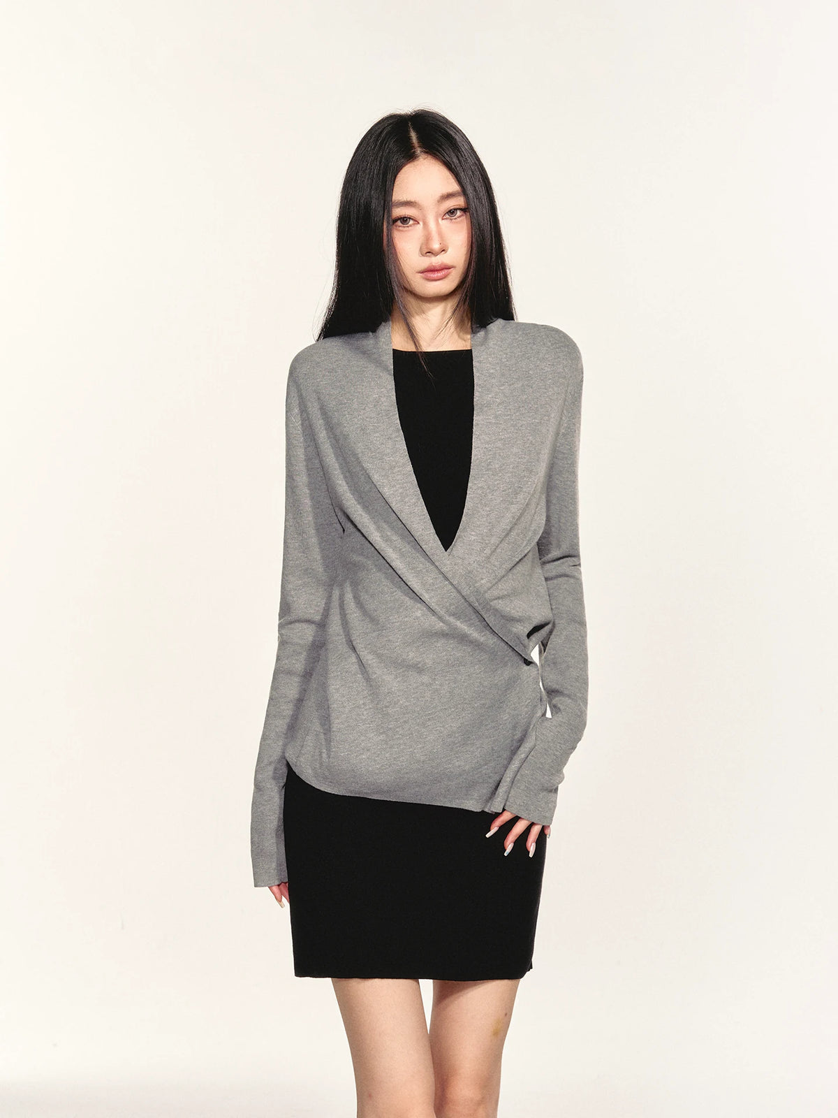 Light Grey / M