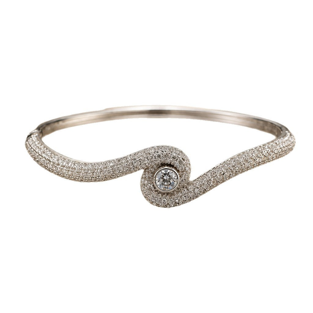 Cuff bracelet by Yoshan, detail view 6