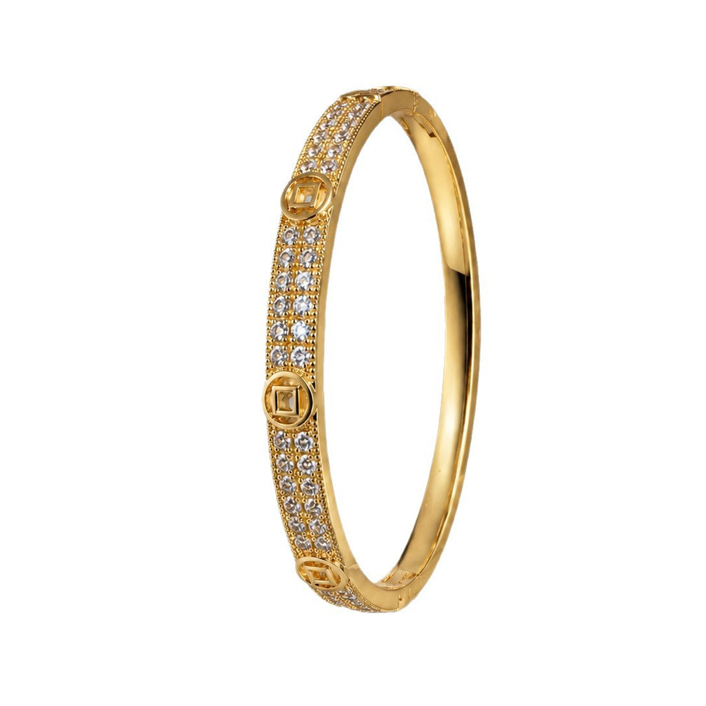 Cuff bracelet by Yoshan, detail view 7