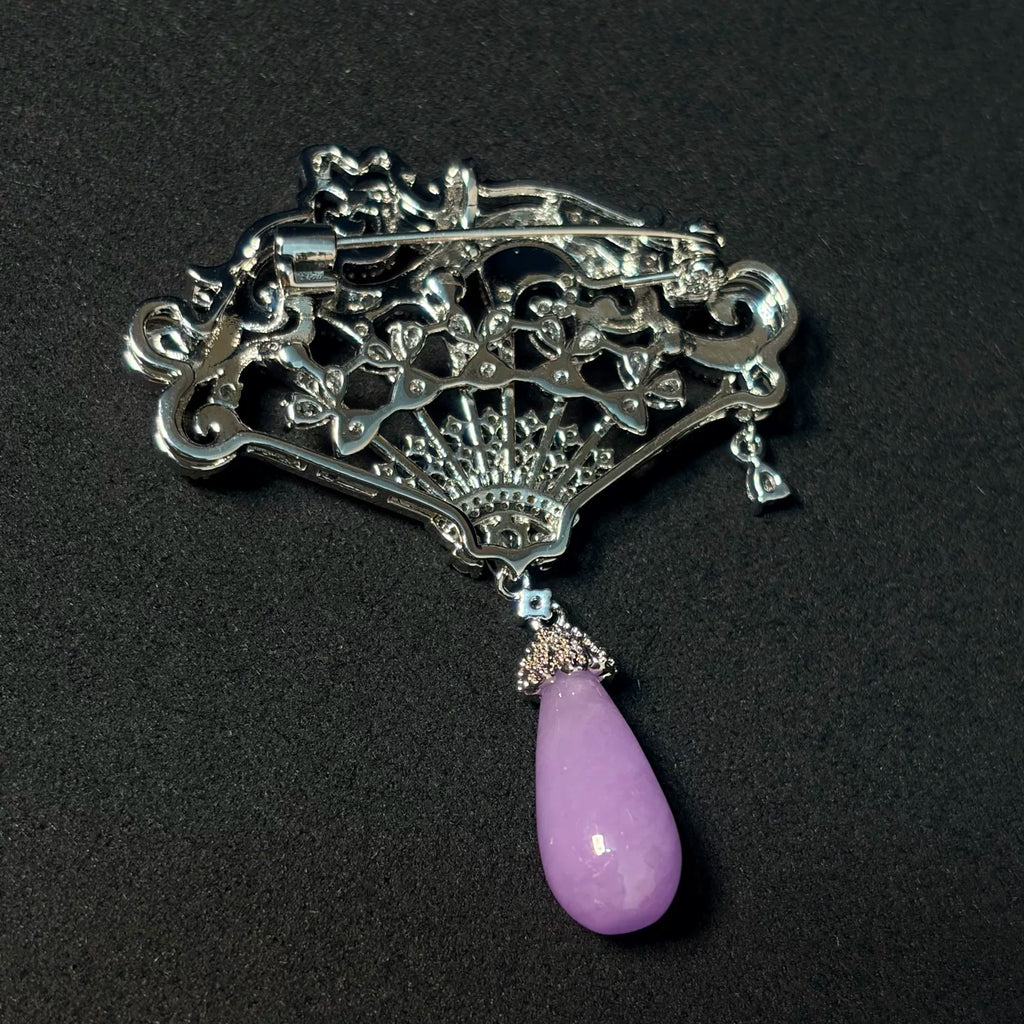 Tassel pendant necklace by Yoshan, detail view 2