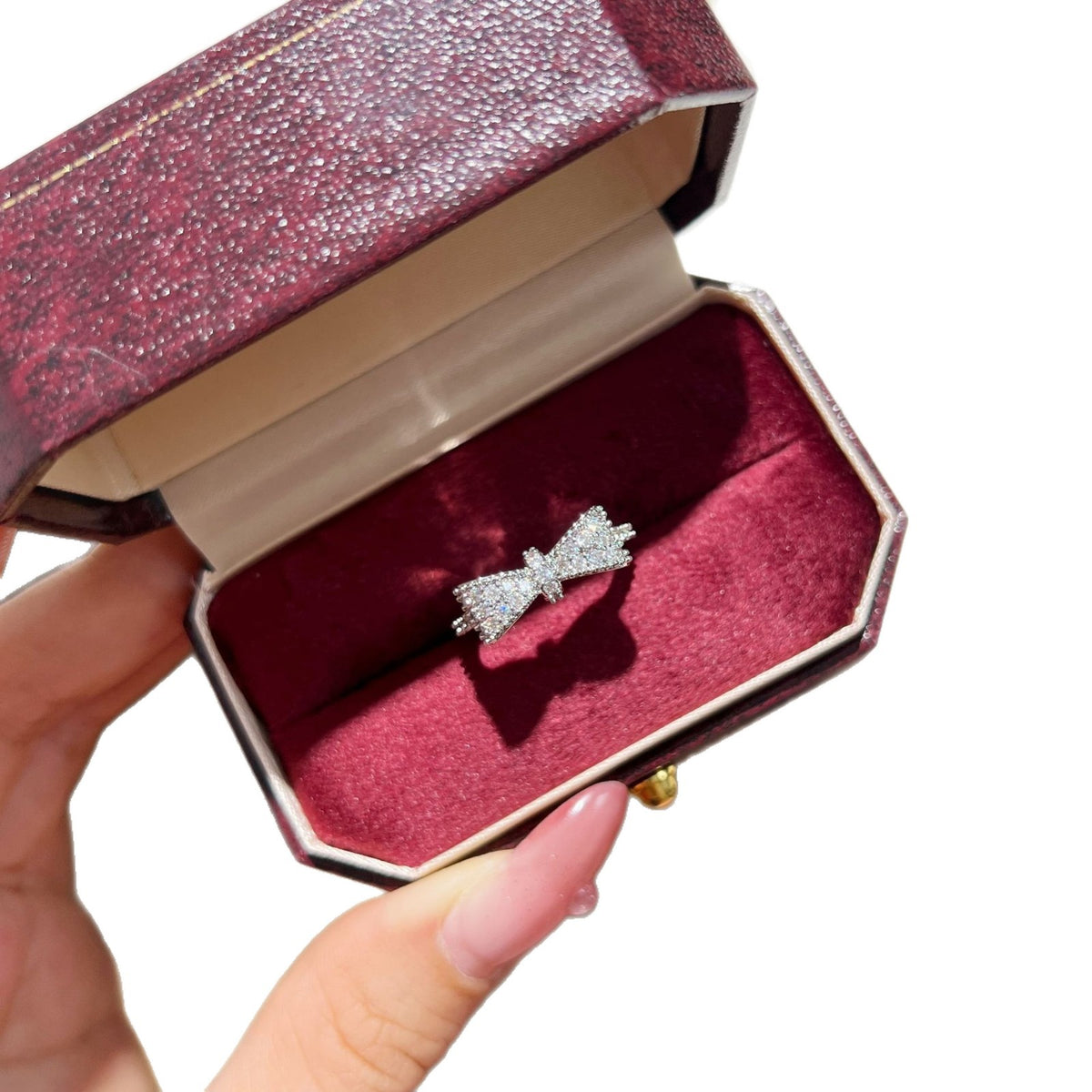 Cubic zirconia bow jewelry set by Yoshan, detail view 6