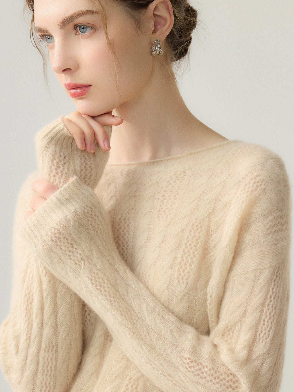 Women's Fall Winter Oversized Cutout Relaxed Sweater Knit Pullover Top for Casual Outfits Spring Travel Office Everyday