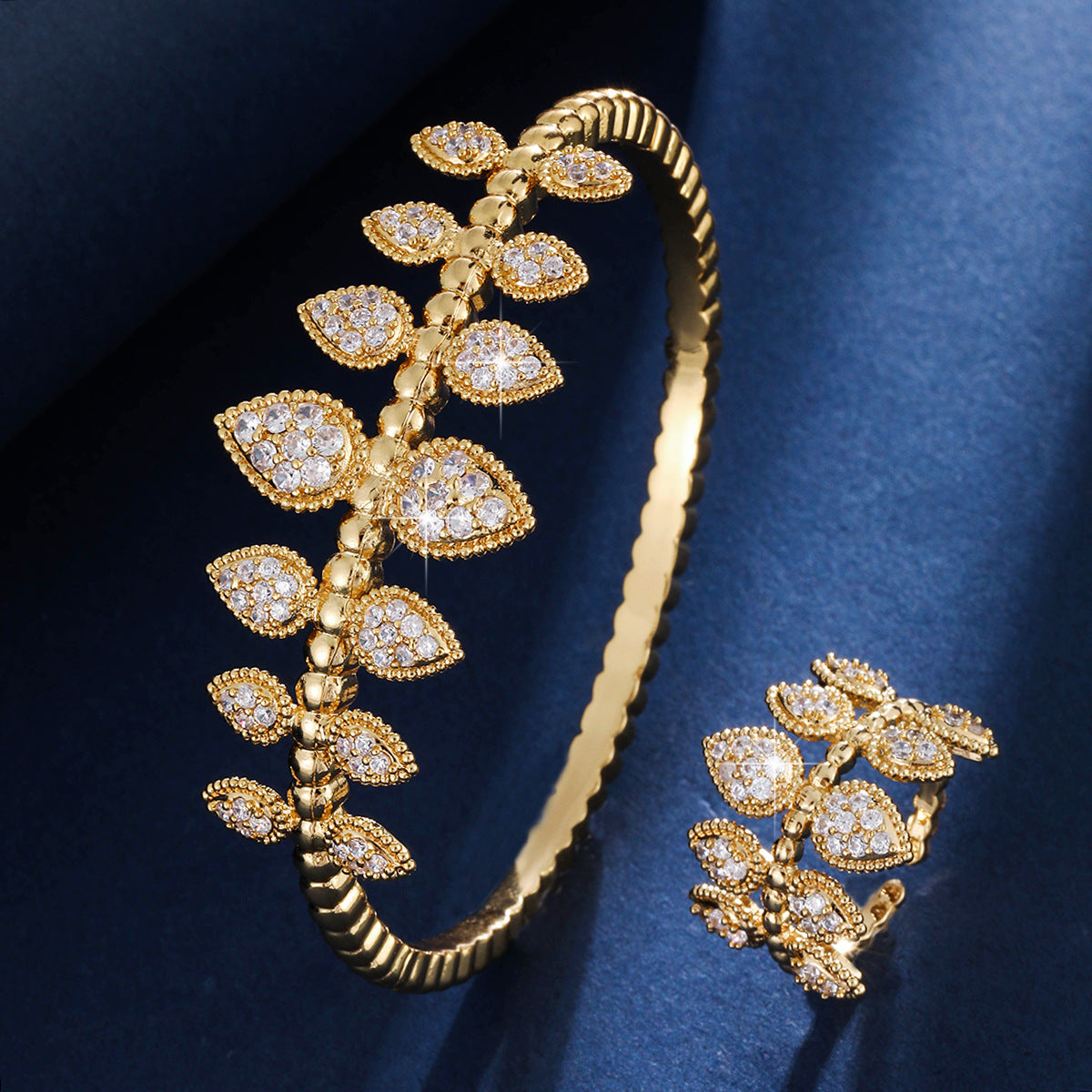 Retro cuff bracelet by Yoshan, detail view 3