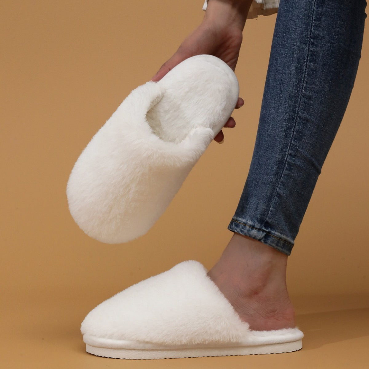 Women's Plush Closed Toe Fleece-lined Outdoor Slippers Outdoor Mules