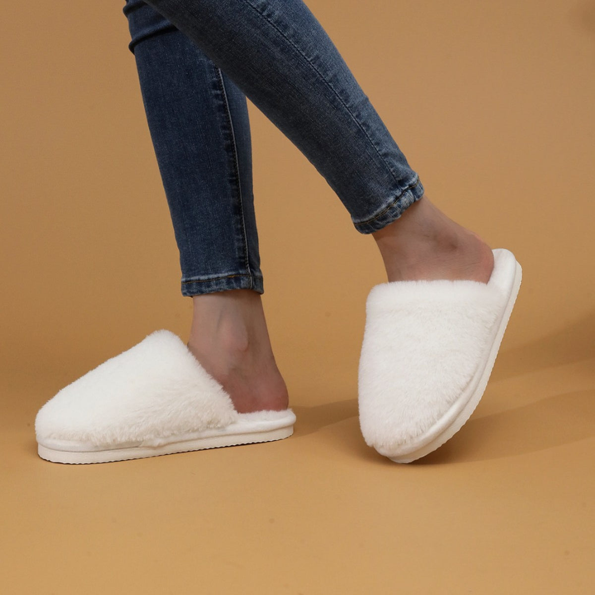 Women's Plush Closed Toe Fleece-lined Outdoor Slippers Outdoor Mules