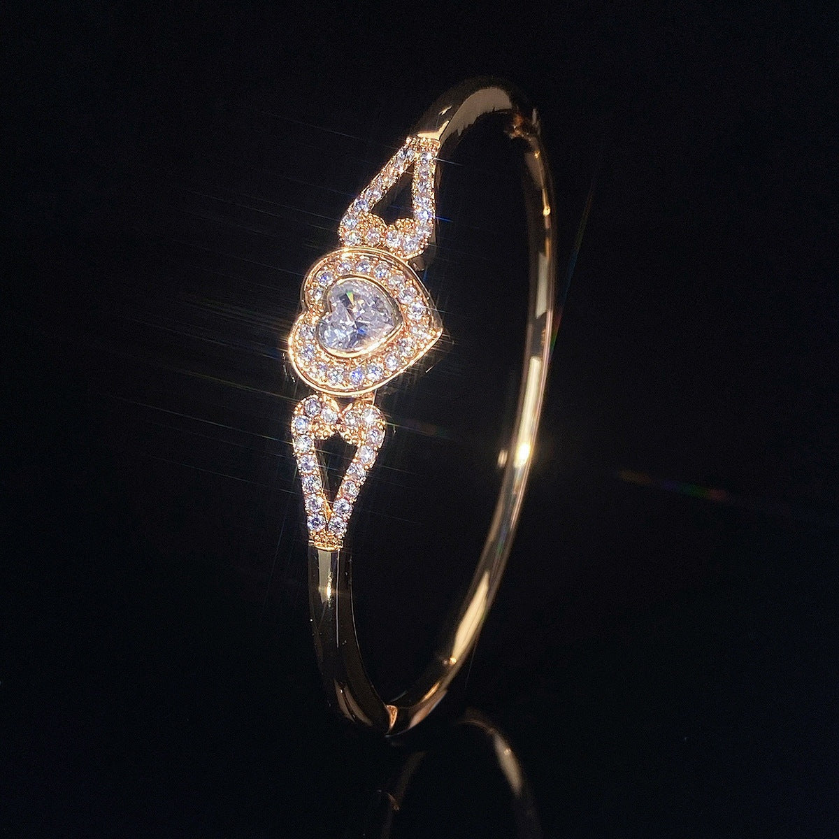 Cuff bracelet by Yoshan, detail view 4