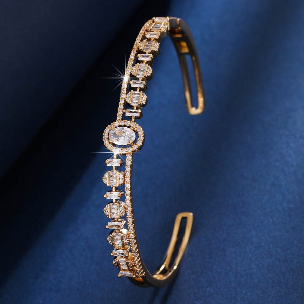 Retro cuff bracelet by Yoshan, detail view 6