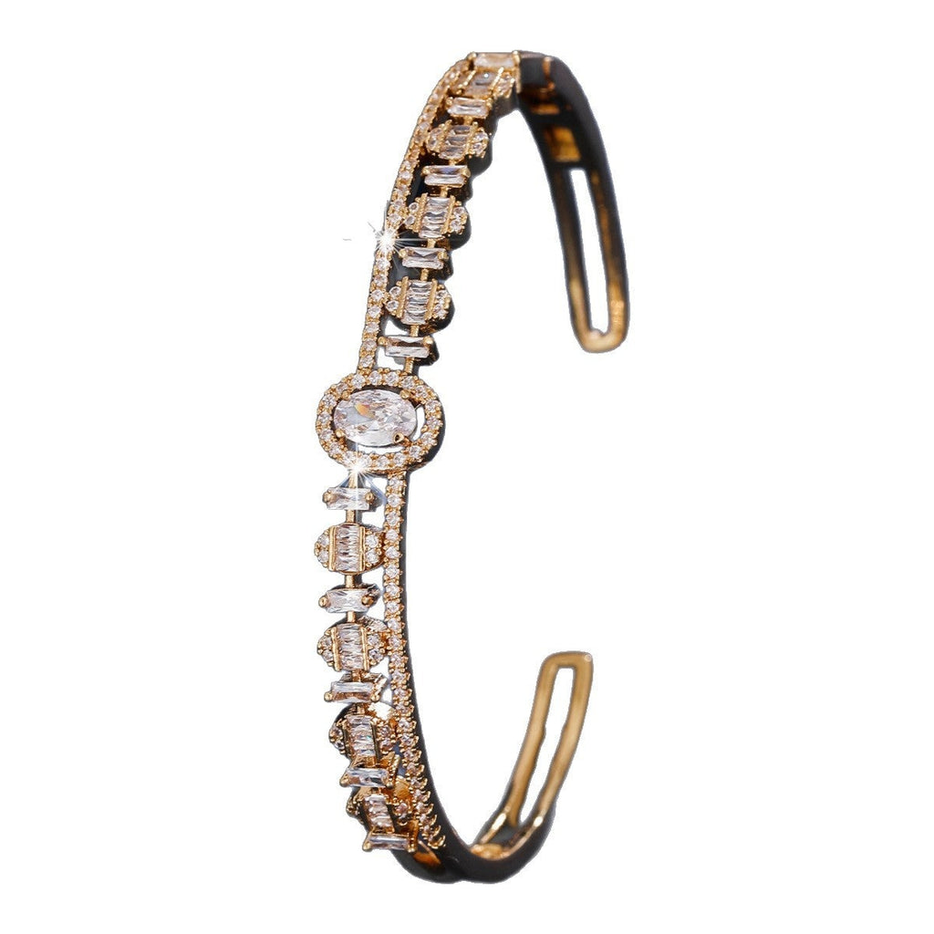 Retro cuff bracelet by Yoshan, detail view 7
