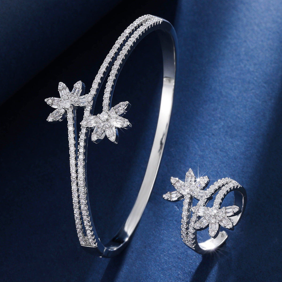 Cuff bracelet by Yoshan, detail view 4