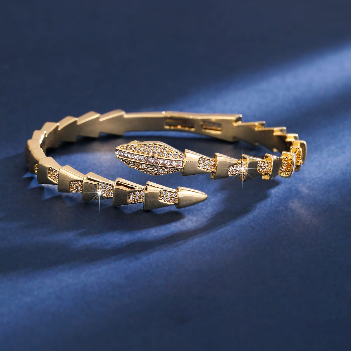 Cuff bracelet by Yoshan, detail view 4