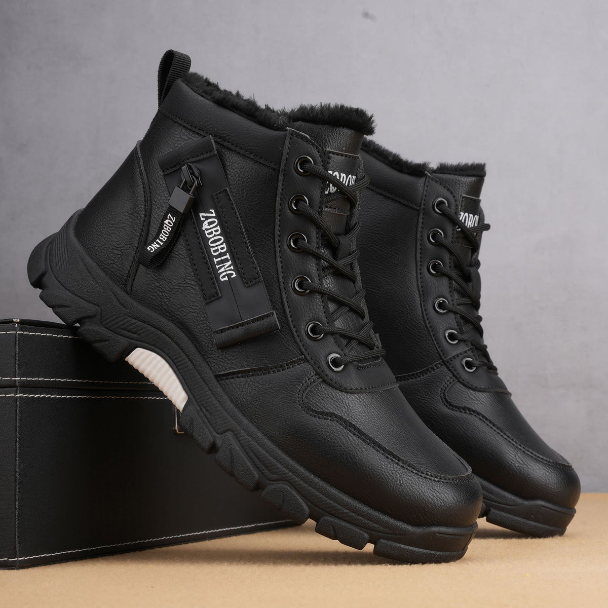 55032Black / EU 42