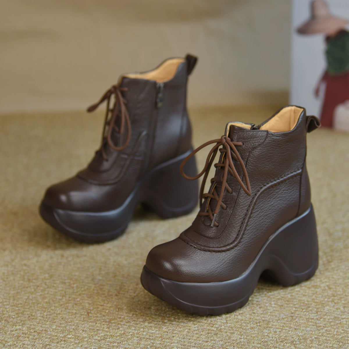 Brown (fleece lining) / EU 34