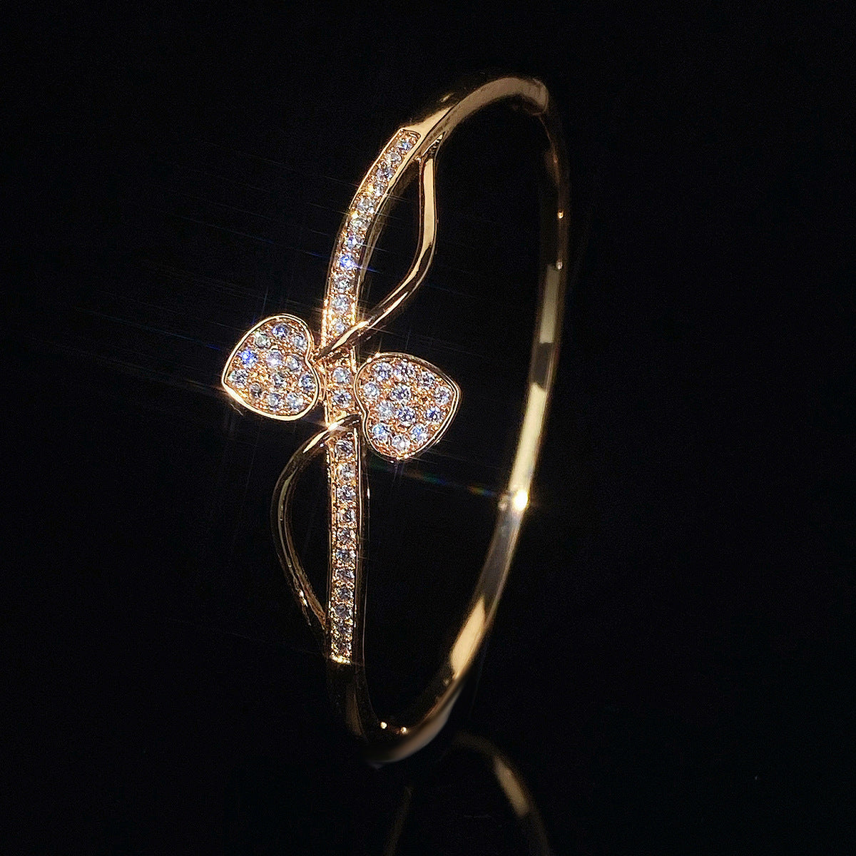 Cuff bracelet by Yoshan, detail view 4