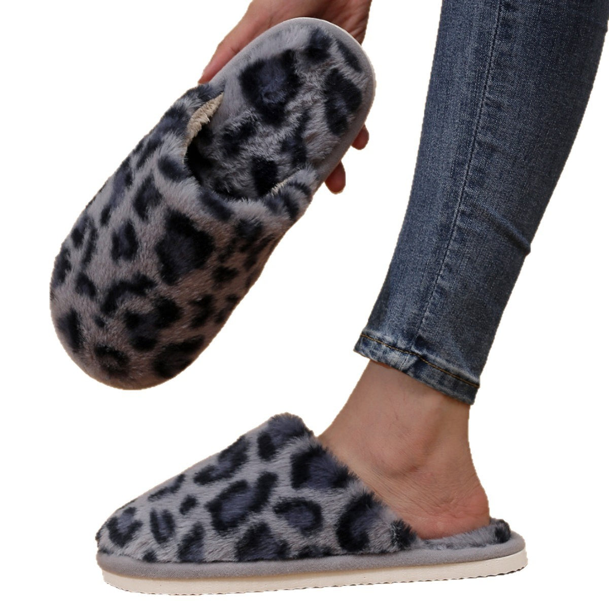 Women's Closed Toe Fleece-lined Soft Sole Slippers Outdoor Mules