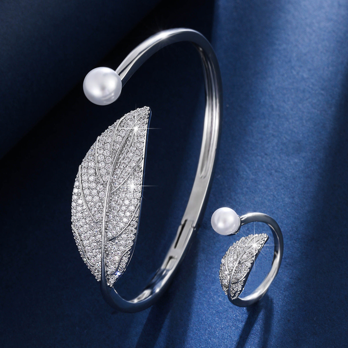 Faux pearl cuff bracelet by Yoshan, detail view 4