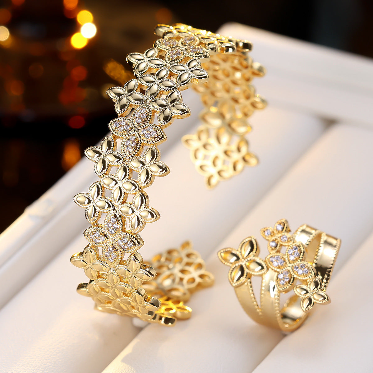 Cuff bracelet by Yoshan, detail view 2