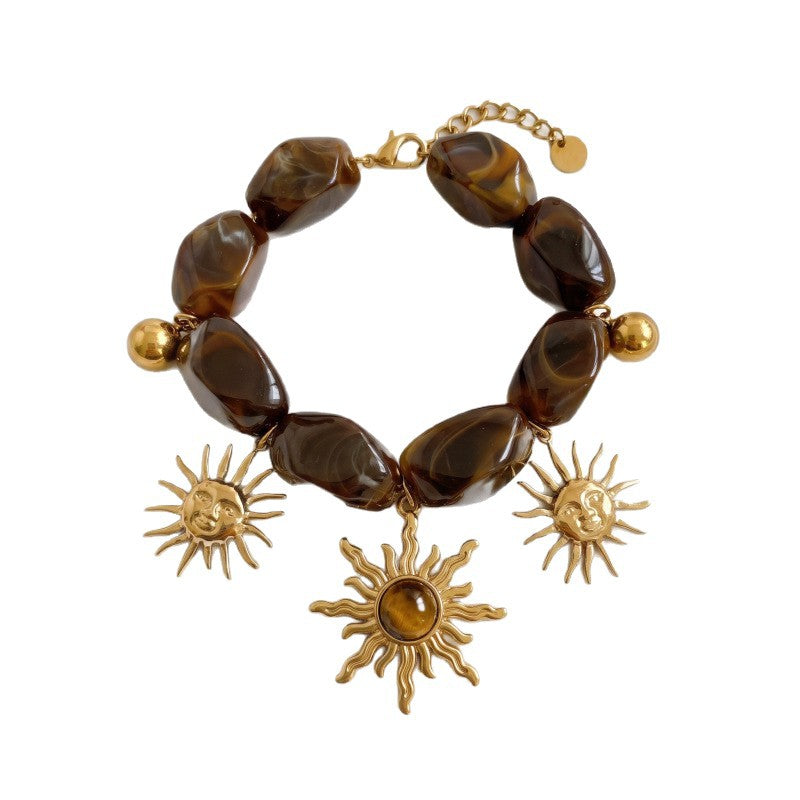 Retro cuff bracelet by Yoshan, detail view 6