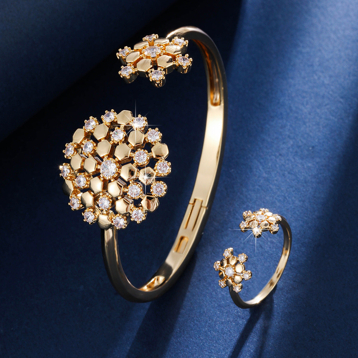 Cuff bracelet by Yoshan, detail view 2