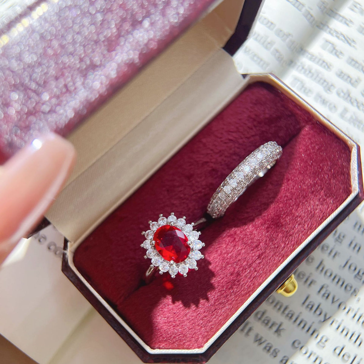 Cubic zirconia floral bracelet by Yoshan, detail view 3