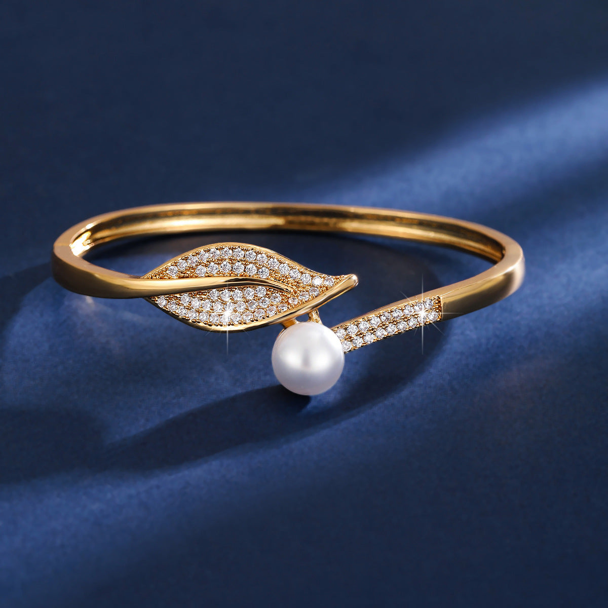 Faux pearl cuff bracelet by Yoshan, detail view 4