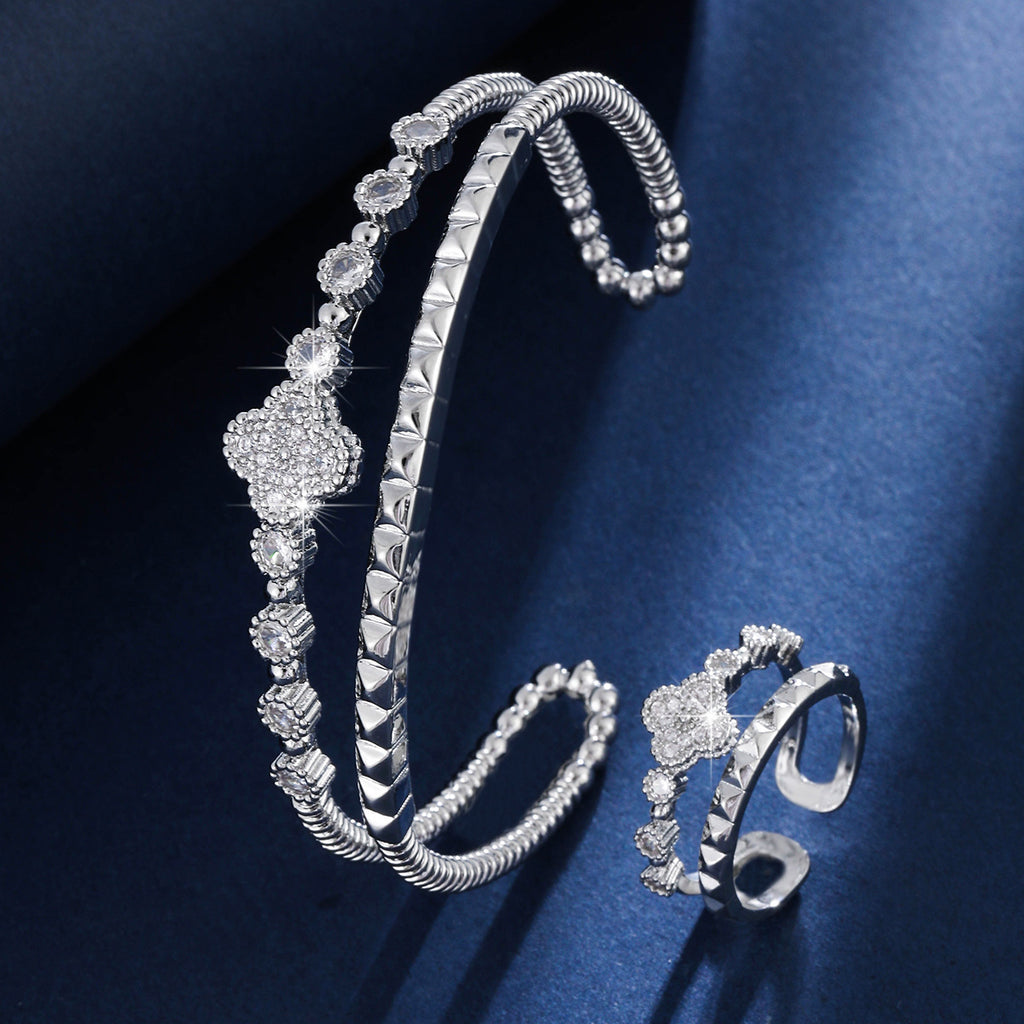 Floral jewelry set by Yoshan, detail view 6