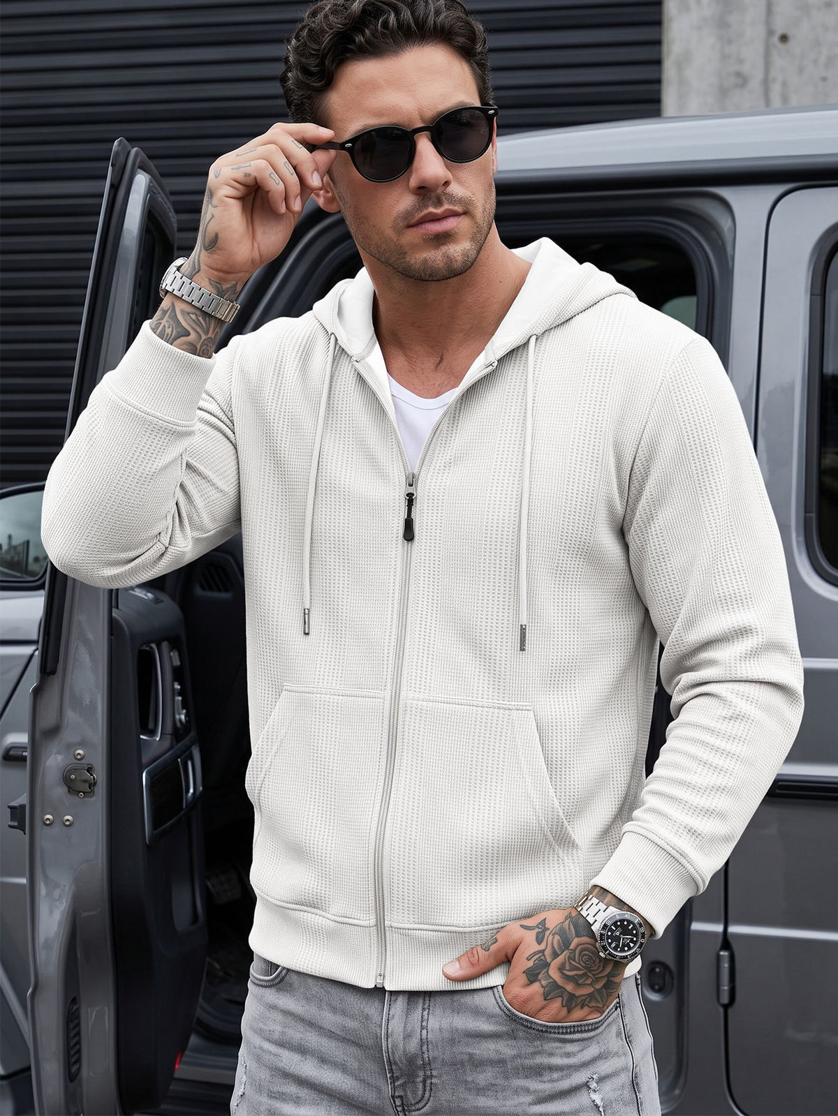 White / L