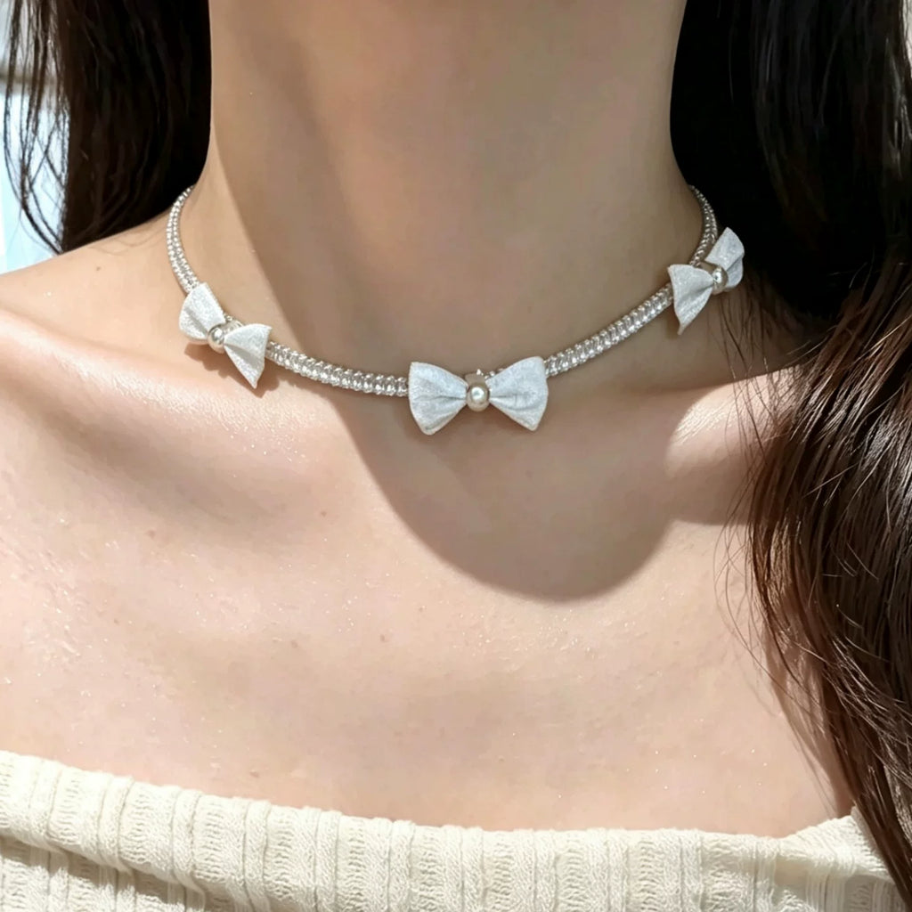 Pearl bow pendant necklace by Yoshan, detail view 6