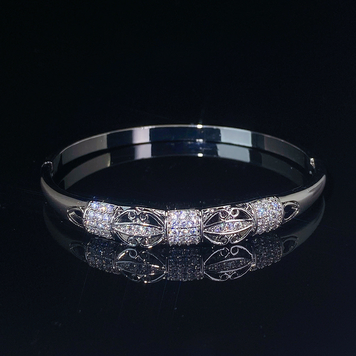 Cutout cuff bracelet by Yoshan, detail view 3