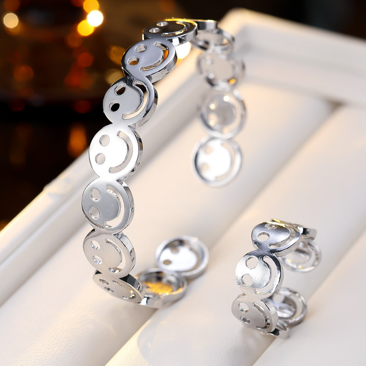 Cutout jewelry set by Yoshan