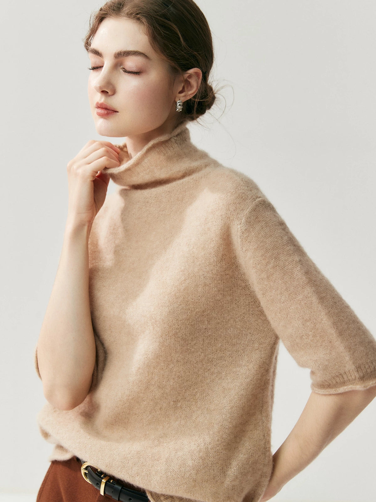 Women's Turtleneck Oversized Cropped Sweater Knit Pullover Top for Fall Winter Spring Travel Office Everyday Date Night