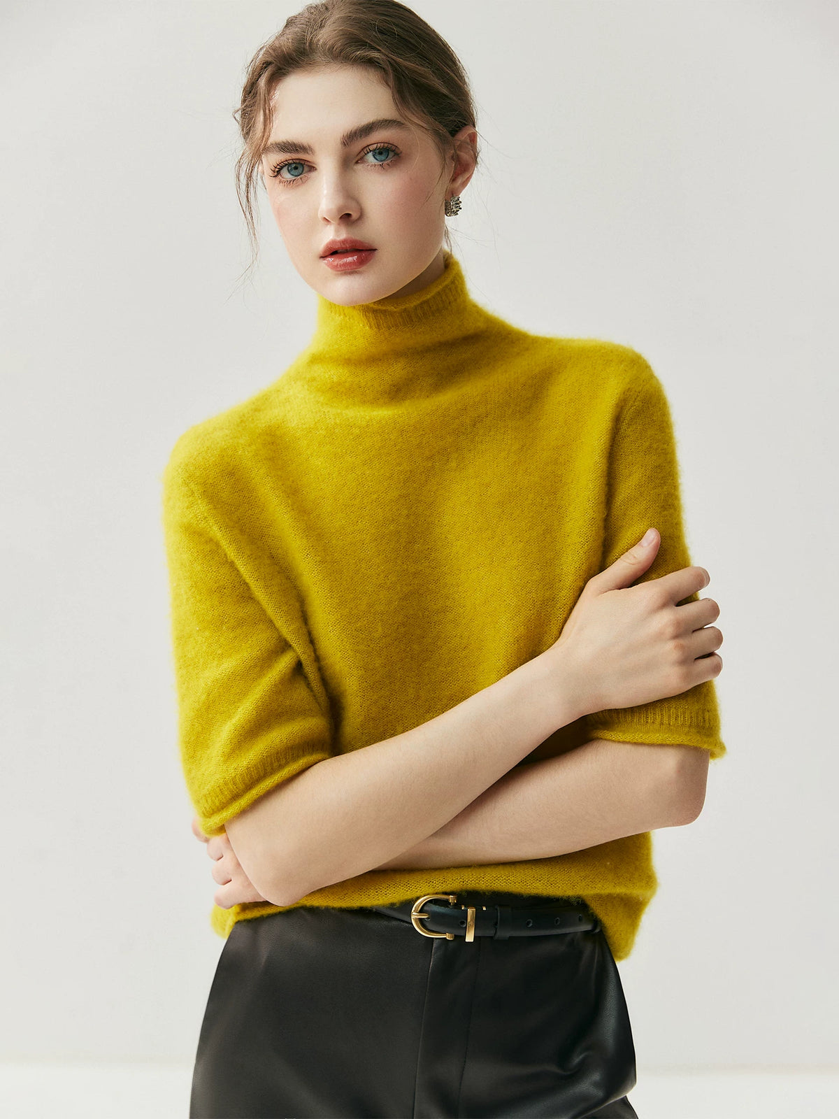Women's Turtleneck Oversized Cropped Sweater Knit Pullover Top for Fall Winter Spring Travel Office Everyday Date Night
