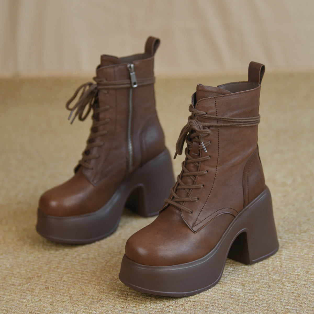 Brown (fleece lining) / EU 34