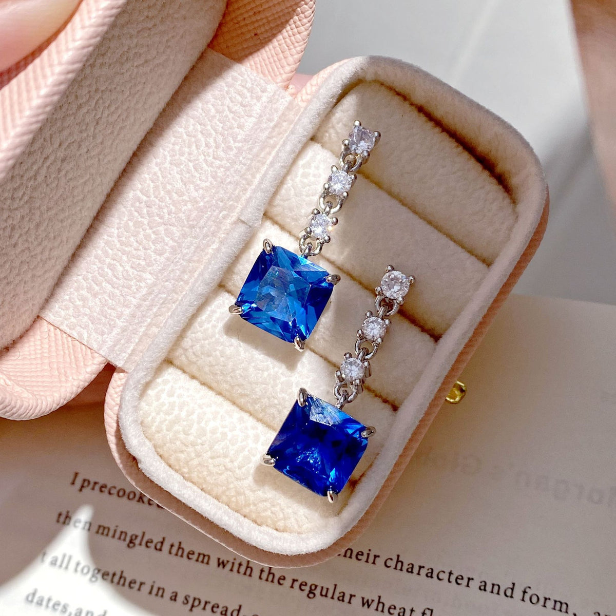 Stud earrings by Yoshan, detail view 4